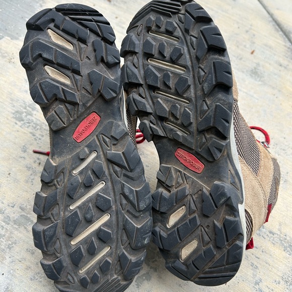 Waterproof boots - Picture 3 of 5